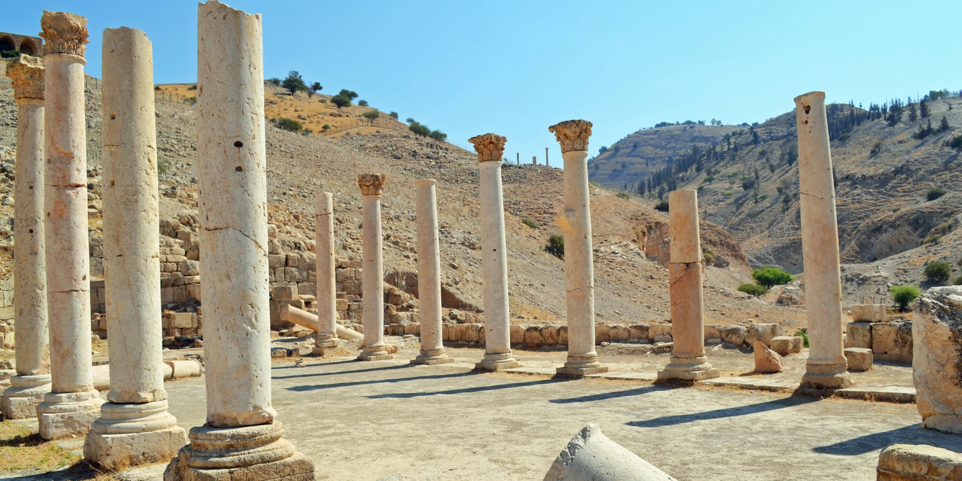 ΠΕΛΛΗΣ ΒΑΣΙΛΕΙΟΝ - Το ανάκτορο της Πέλλας